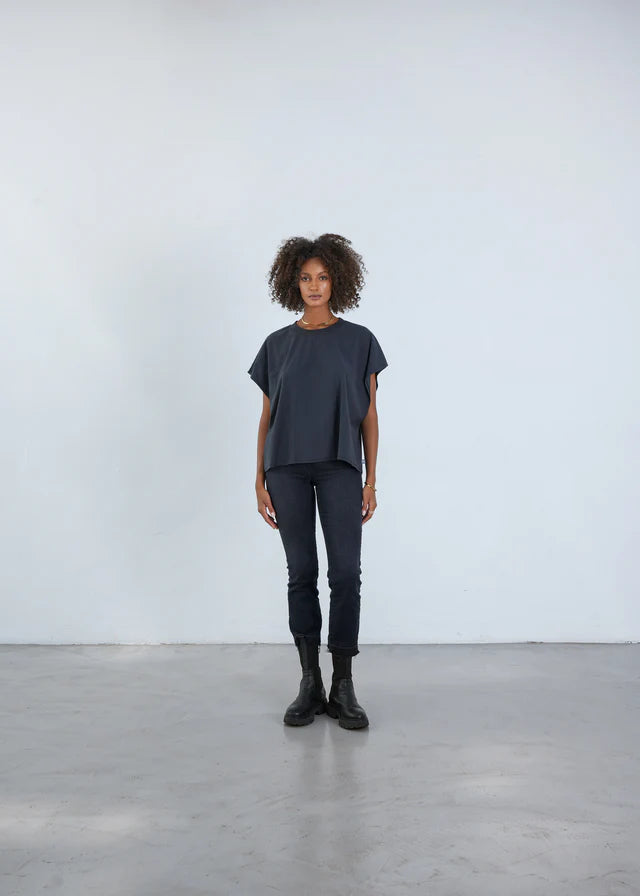 T-SHIRT BENE VON OUTRYGHT IN CHARCOL MZ#00710 Mode-Zauber