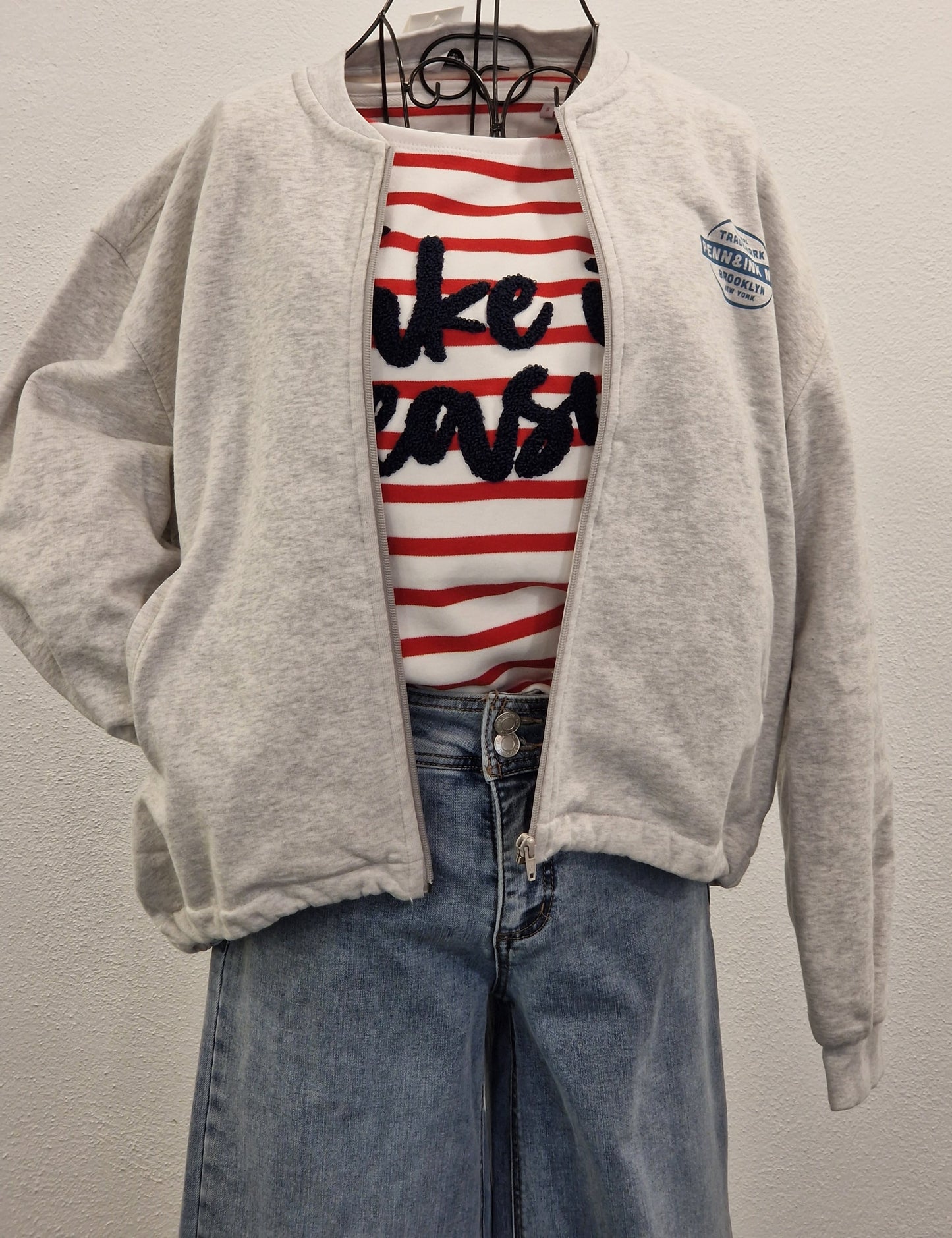 SHIRT U-BOOT VON THESHIRT PROJECT IN CREAM WHITE MIT ROTEN STREIFEN MZ#00693