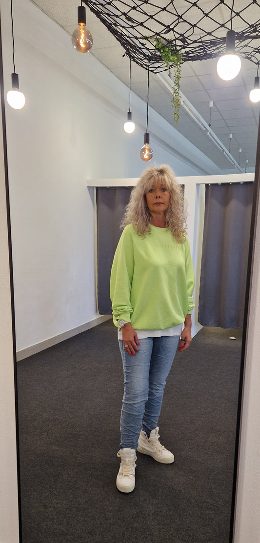 JEANS VON KAROSTAR IN BLAU MZ#00807 Mode-Zauber