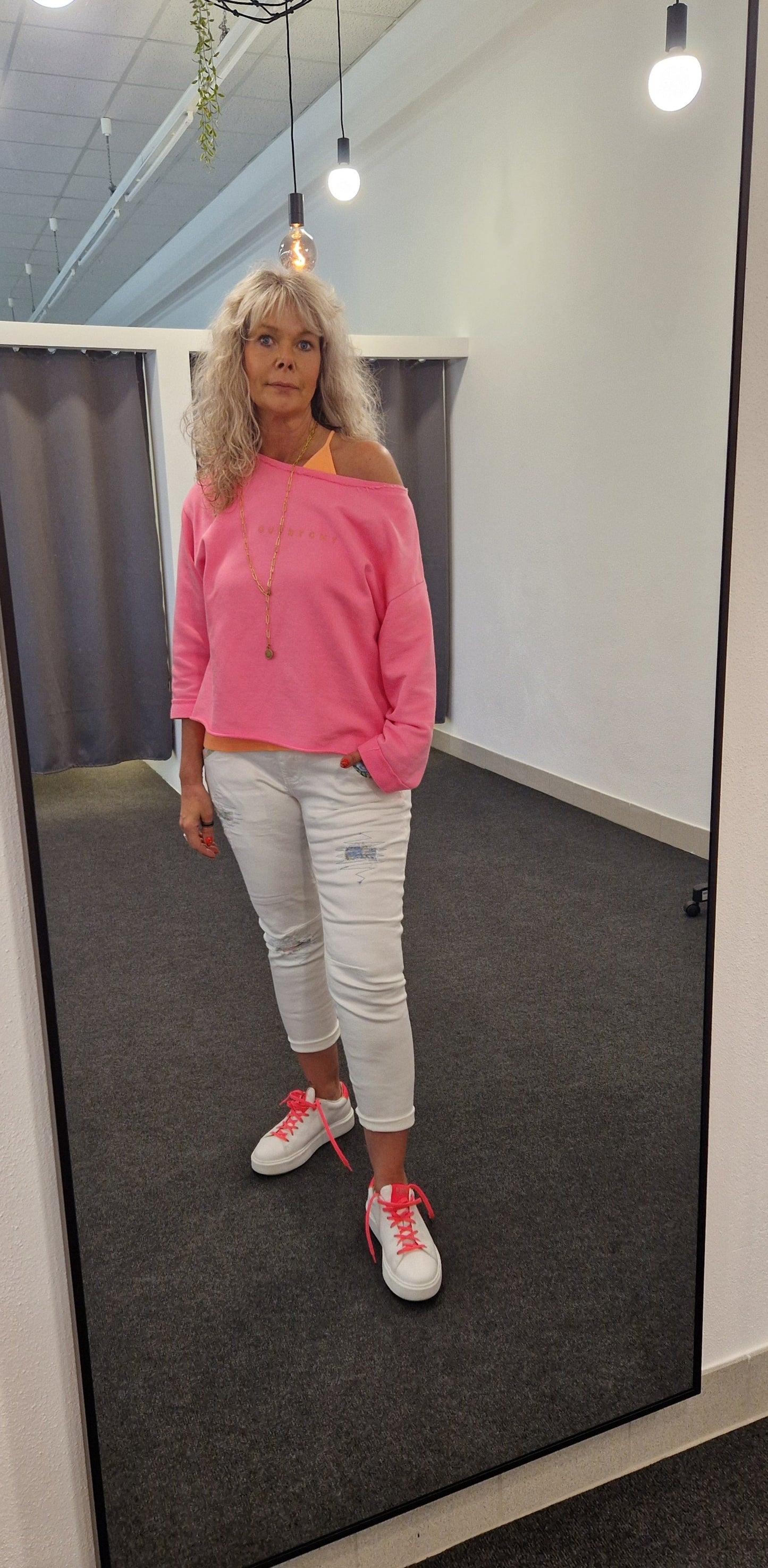 JEANS VON SEXY WOMAN MIT MUSTER IN WEISS MZ#00843 Mode-Zauber