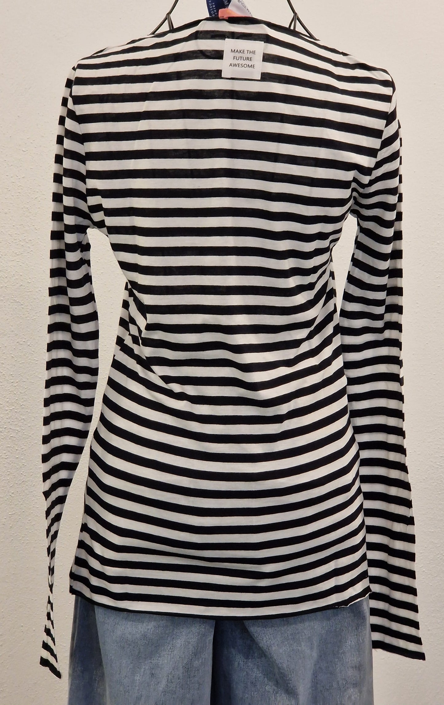 SHIRT MIT RUNDHALS MIT RINGEL VON THESHIRT PROJECT IN CREAM WHITE MZ#00694