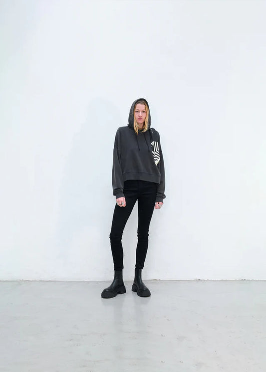 SWEATER FLO B. VON OUTRYGHT IN FADED BLACK MZ#00937 Mode-Zauber