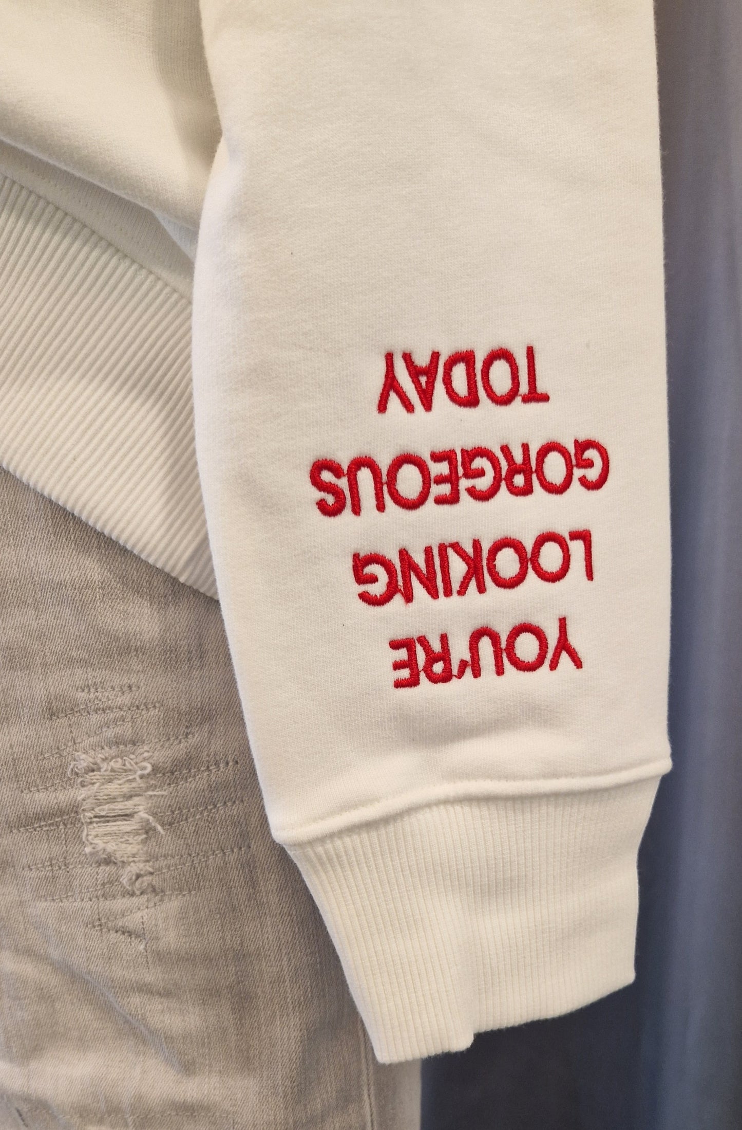 HOODIE VON THESHIRT PROJECT IN CREAM WHITE MZ#00691 Mode-Zauber