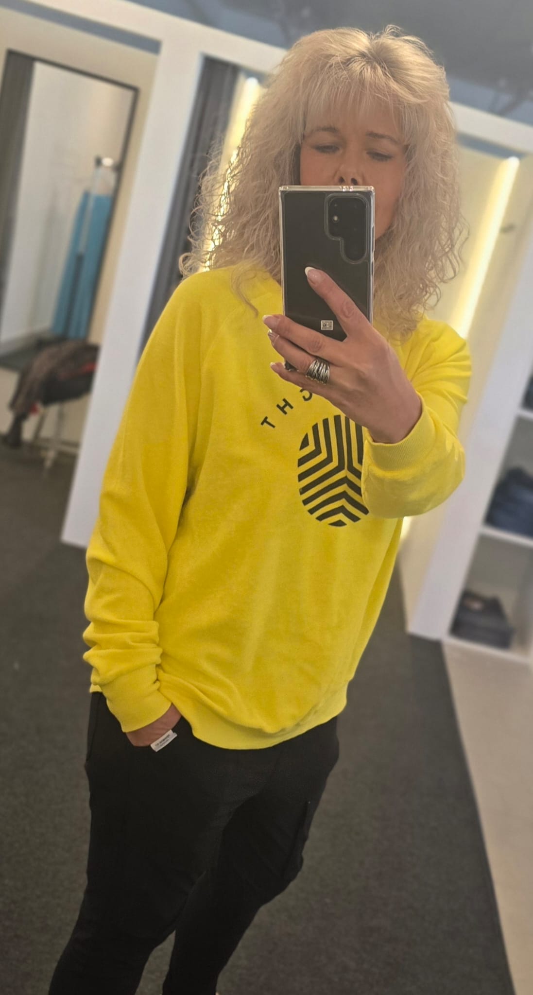SWEATER THEO T VON OUTRYGHT IN BLAZING YELLOW MZ#00727 Mode-Zauber