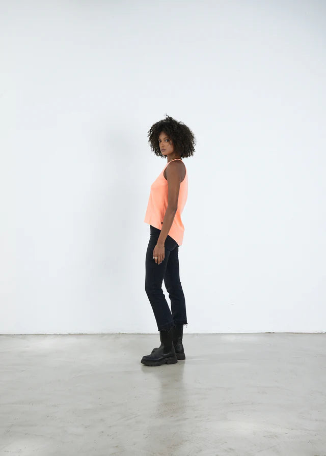 TOP TINA VON OUTRYGHT IN NEON ORANGE MZ#00661