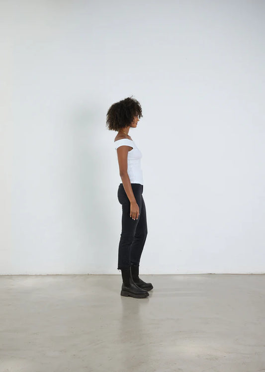 TOP VON OUTRYGHT IN WEISS MZ#00772 Mode-Zauber