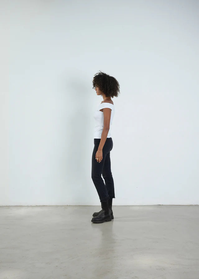 TOP VON OUTRYGHT IN WEISS MZ#00772 Mode-Zauber