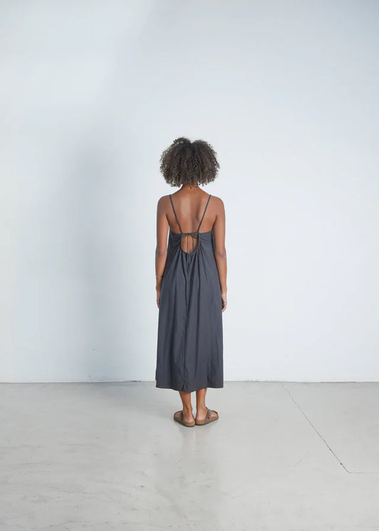 KLEID VIVI VON OUTRYGHT IN CHARCOL MZ#00711 Mode-Zauber