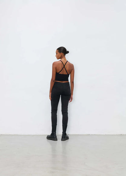 TOP SAGA FÜR DAMEN VON OUTRYGHT IN SCHWARZ MZ#00622