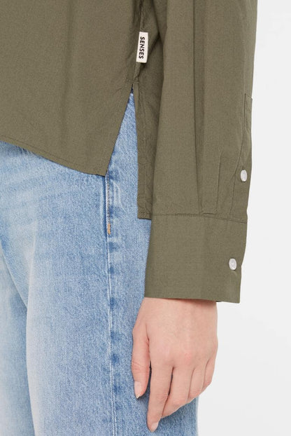 BLUSE BER:RY AUS POPELINE IM BOXY FIT VON SENSES IN KHAKI MZ#00884 Mode-Zauber