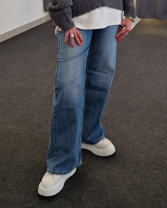JEANS WIDE LEG VON VICOLO IN BLAU MZ#00786 Mode-Zauber
