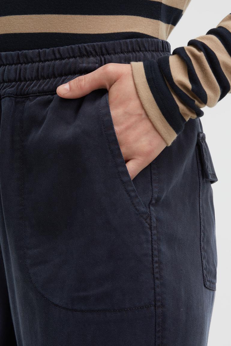 JOGGPANTS PI:O MIT GEWASCHENER TWILL-STRUKTUR VON SENSES IN BLUE NAVY MZ#00946 Mode-Zauber
