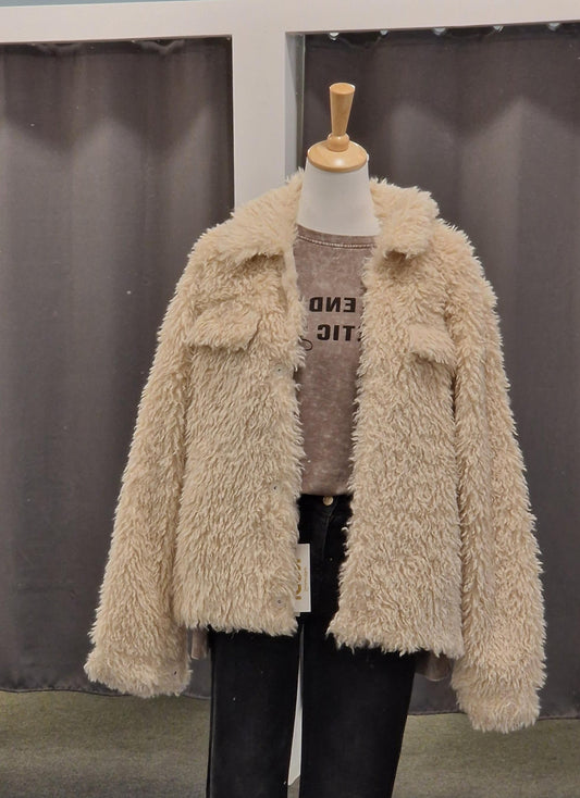 KUNSTFELLJACKE MIT DRUCKKNÖPFEN IN BEIGE MZ#00560 Mode-Zauber