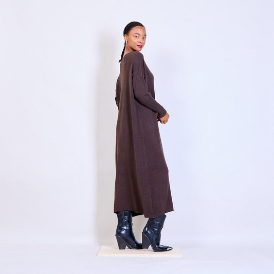 KOMFORTKLEID MIT KLEINEM V-AUSSCHNITT KAFFEE MZ#00150