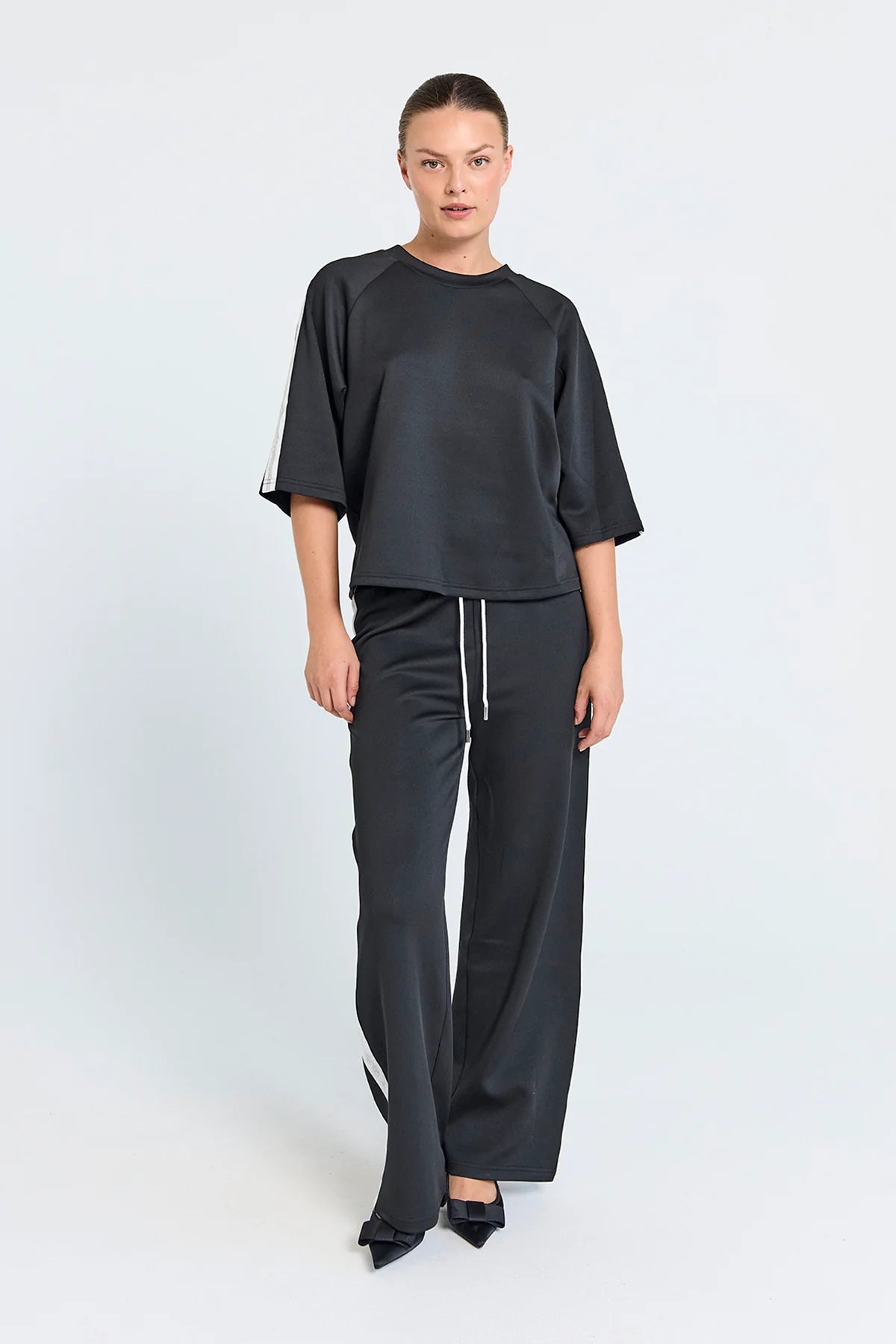 PULLOVER FQMALACY VON FREE/QUENT IN SCHWARZ MIT STREIFEN MZ#01027 Mode-Zauber