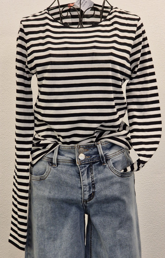 SHIRT MIT RUNDHALS MIT RINGEL VON THESHIRT PROJECT IN CREAM WHITE MZ#00694