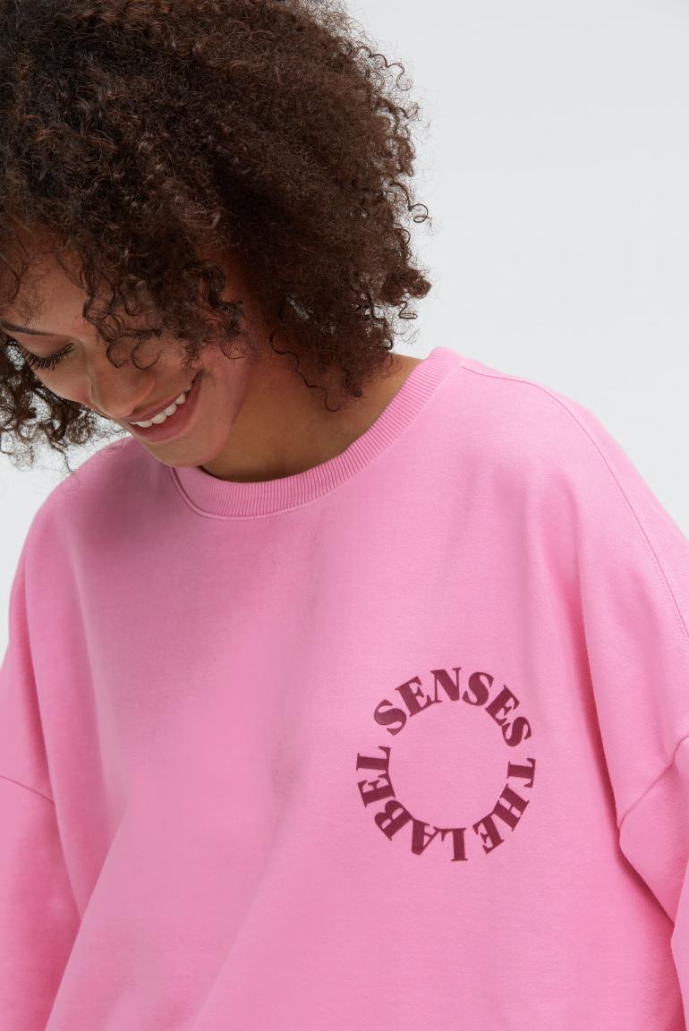 SWEATSHIRT SMIL:LA MIT VINTAGE-WASCHUNG UND BACKPRINT VON SENSES IN ROSE PINK MZ#01001 Mode-Zauber