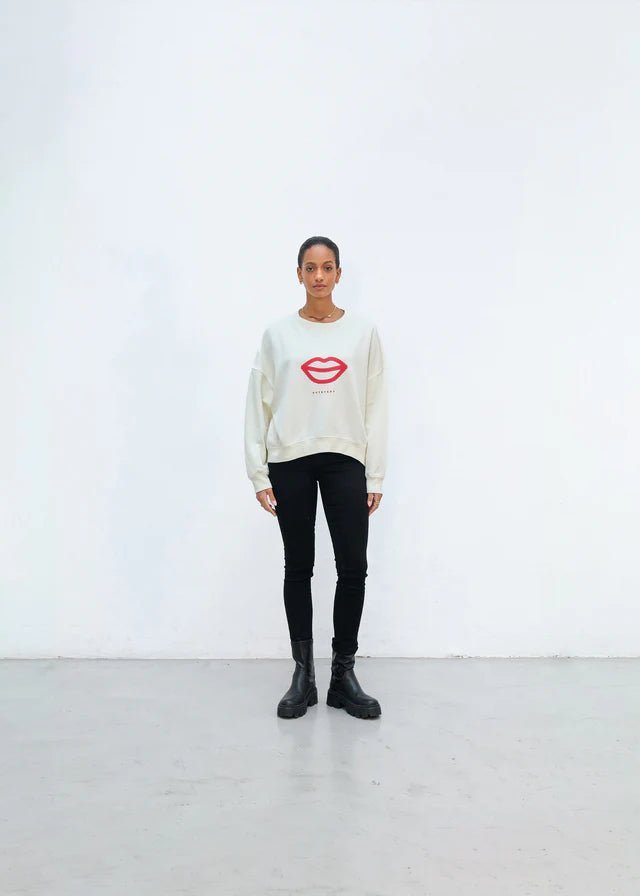 SWEATER BOBBI LIP VON OUTRYGHT IN WHITE DOVE MZ#00940 Mode-Zauber