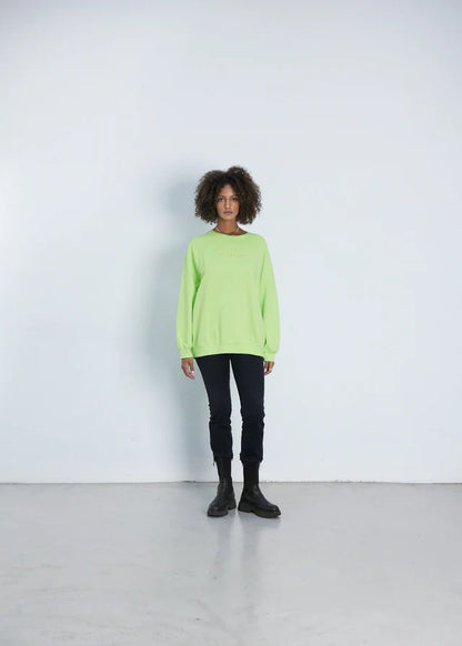 SWEATSHIRT MALOU SMILEY (UNISEX) VON OUTRYGHT IN NEON GRÜN MZ#00665