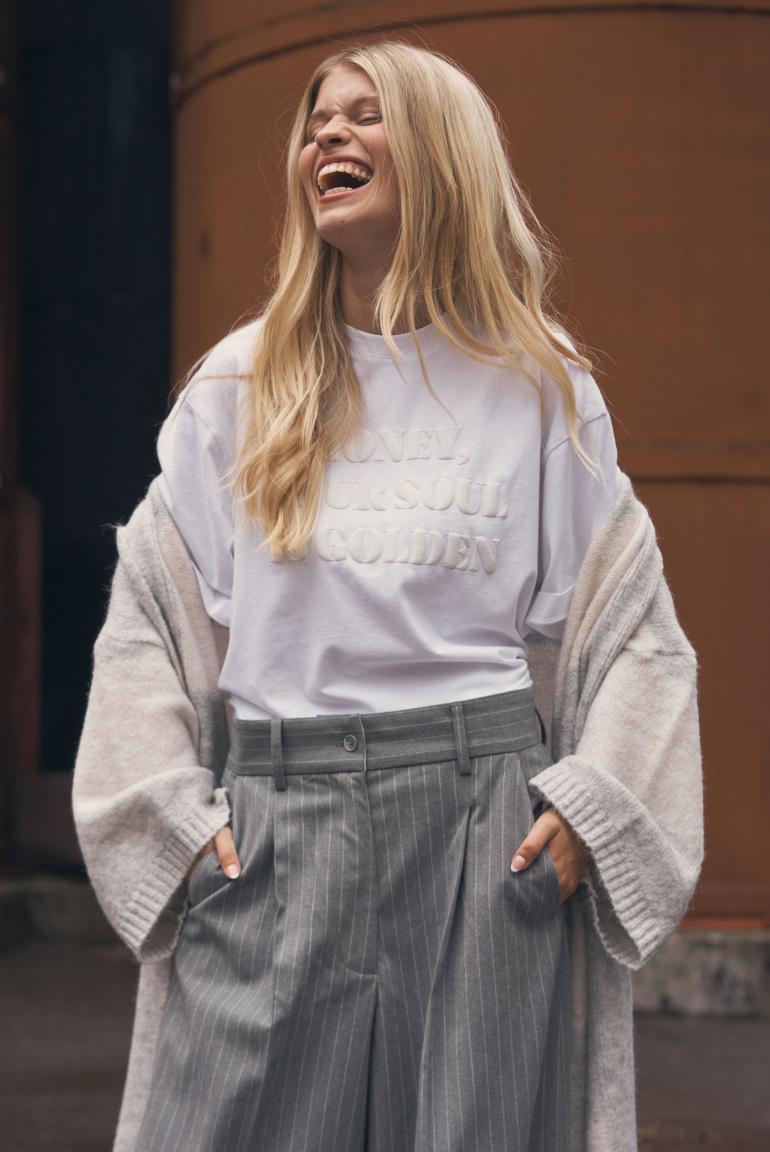 T-SHIRT TEC:LA OVERSIZED MIT WORDING PRINT VON SENSES MZ#00996 Mode-Zauber