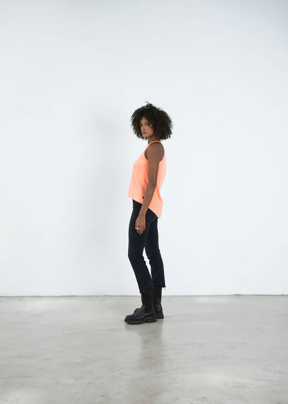 TOP TINA VON OUTRYGHT IN NEON ORANGE MZ#00661